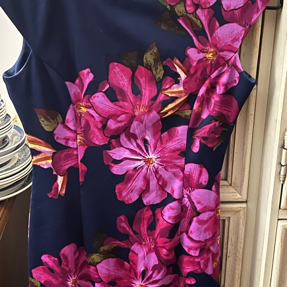 Vibrant Floral Dress - Picture 3 of 4